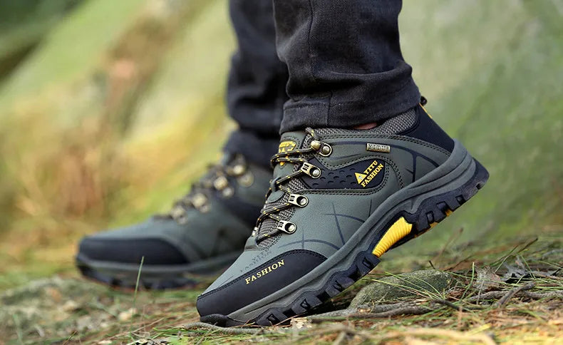 SmartGearPros SmartGearPros Men's Winter Snow Boots – Waterproof, Anti-Slip, Insulated Safety Work Boots for Hiking & Outdoor Adventures (Sizes 39-47)