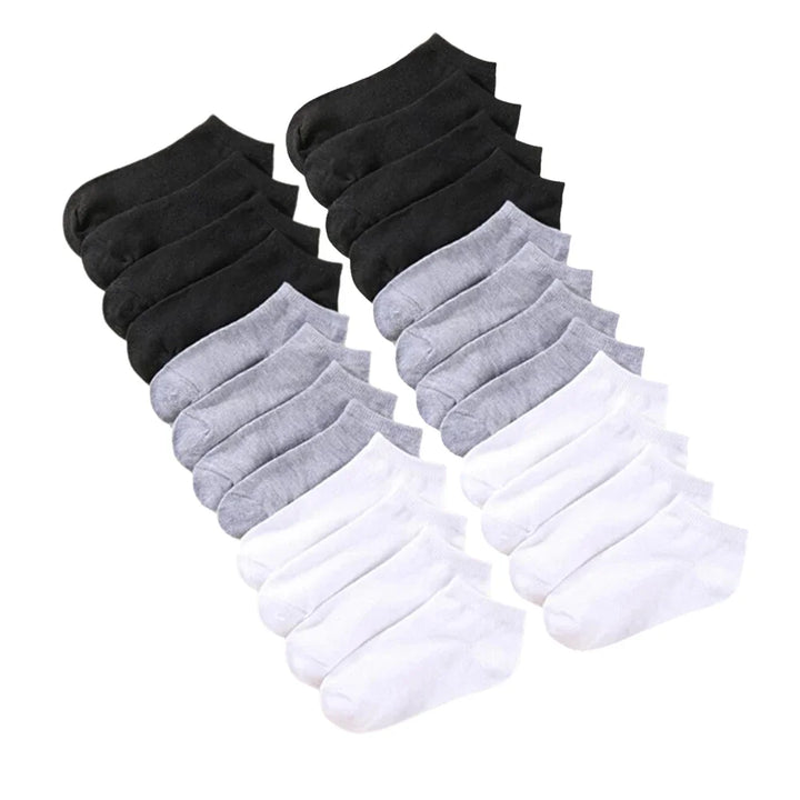Close-up of men's no-show ankle socks in three colors, ideal for everyday wear.