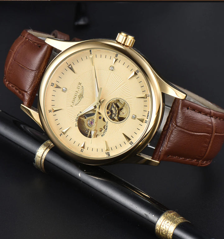 Automatic wristwatch image angle 18
