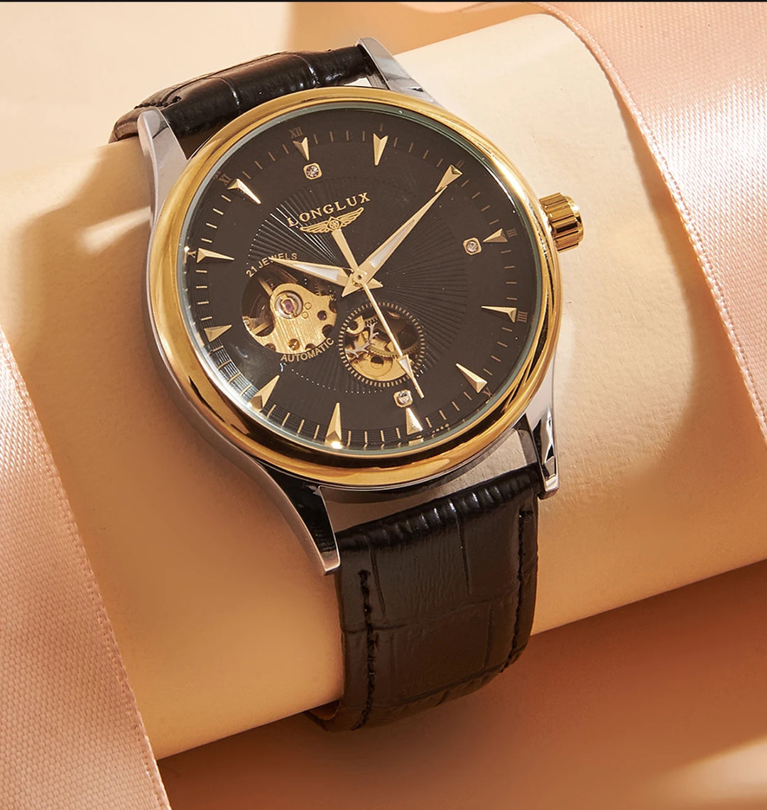 Automatic wristwatch image angle 15