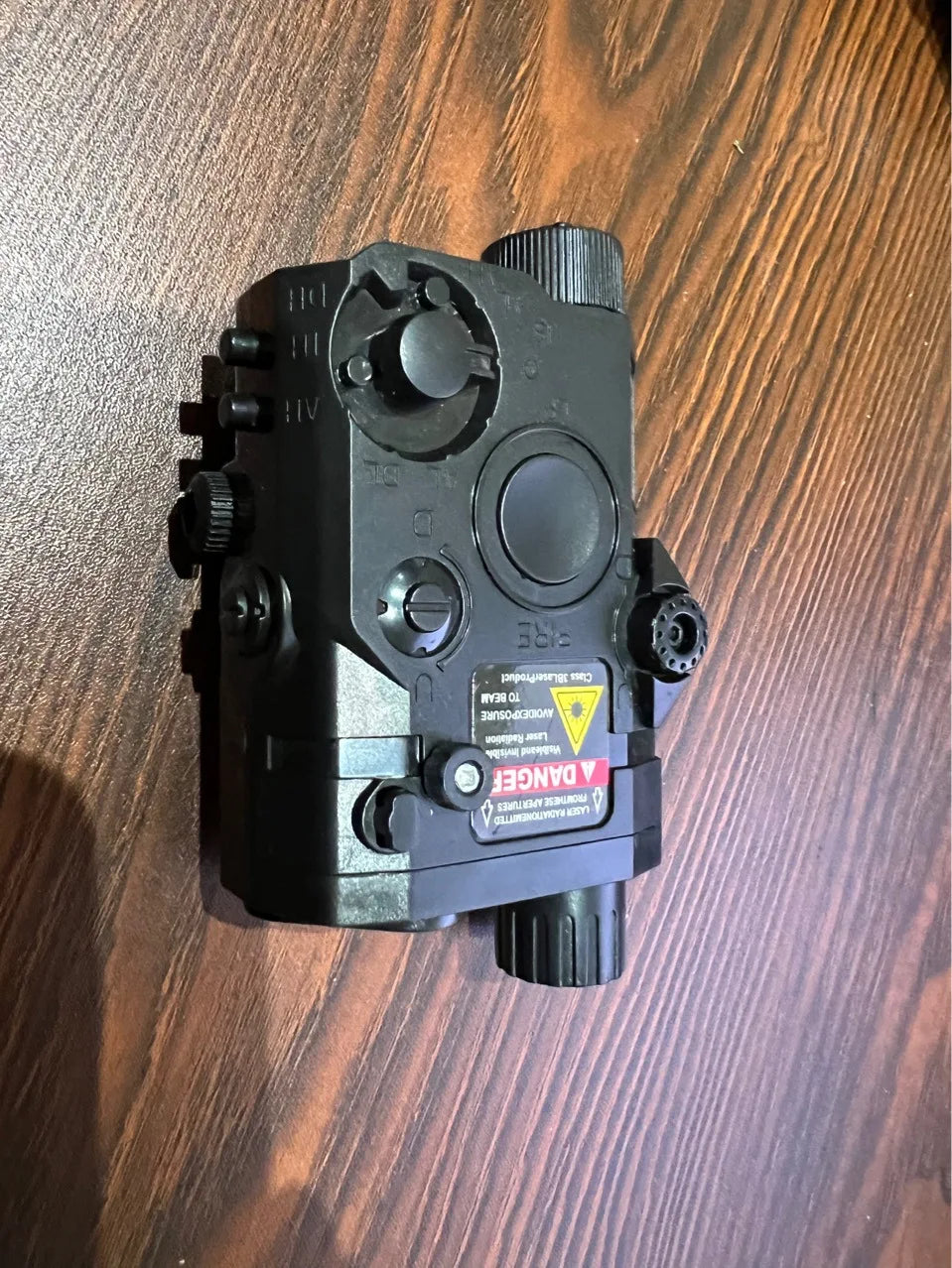 PEQ-15 Tactical Laser & Flashlight Combo – 20mm Rail Mount