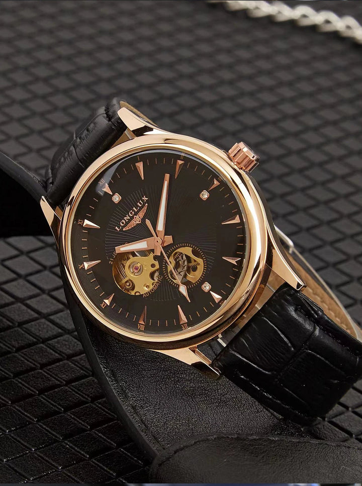 Automatic wristwatch image angle 16