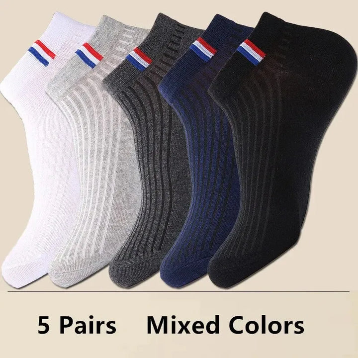 A set of mixed-color casual ankle socks with a breathable and lightweight design.